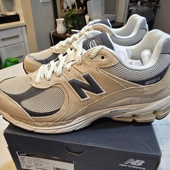 New Balance 2002R M2002RFA Sneaker Men's Sandstone Magnet Lifestyle Shoes SZ 10 - Picture 1 of 8
